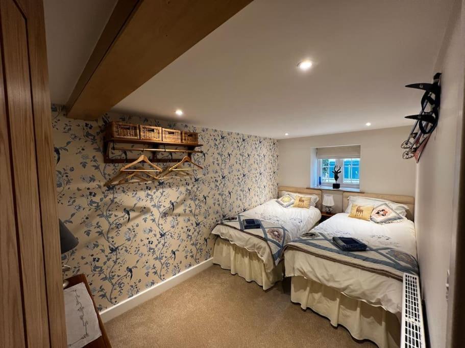 Cosy Alpine Cottage In The Heart Of Lancashire Catterall Exterior foto