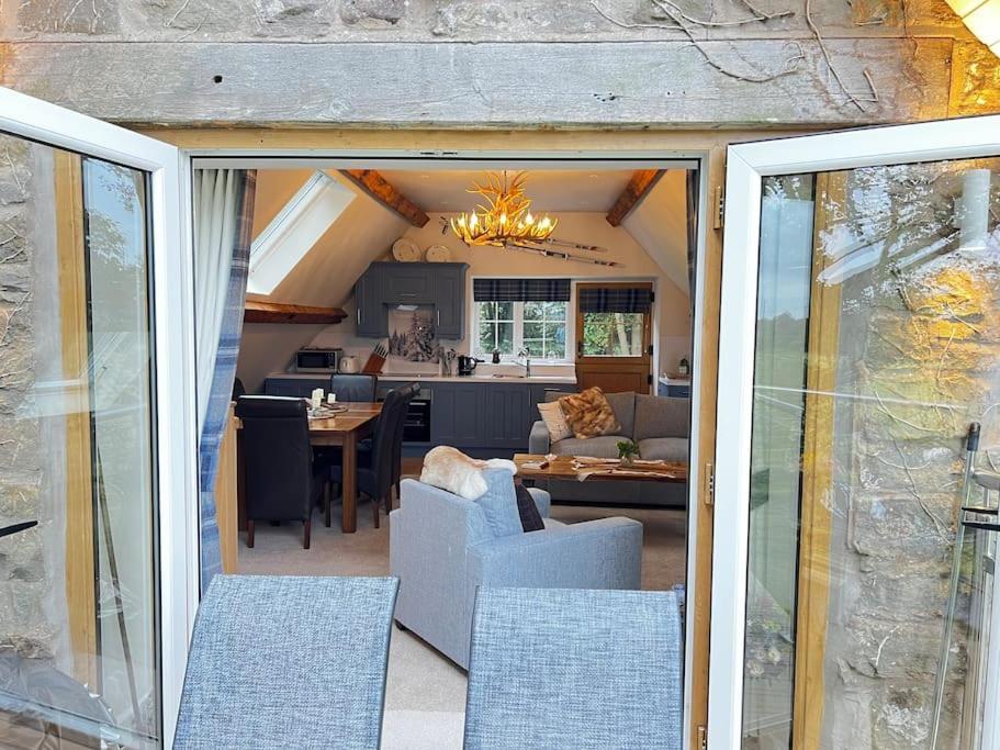 Cosy Alpine Cottage In The Heart Of Lancashire Catterall Exterior foto