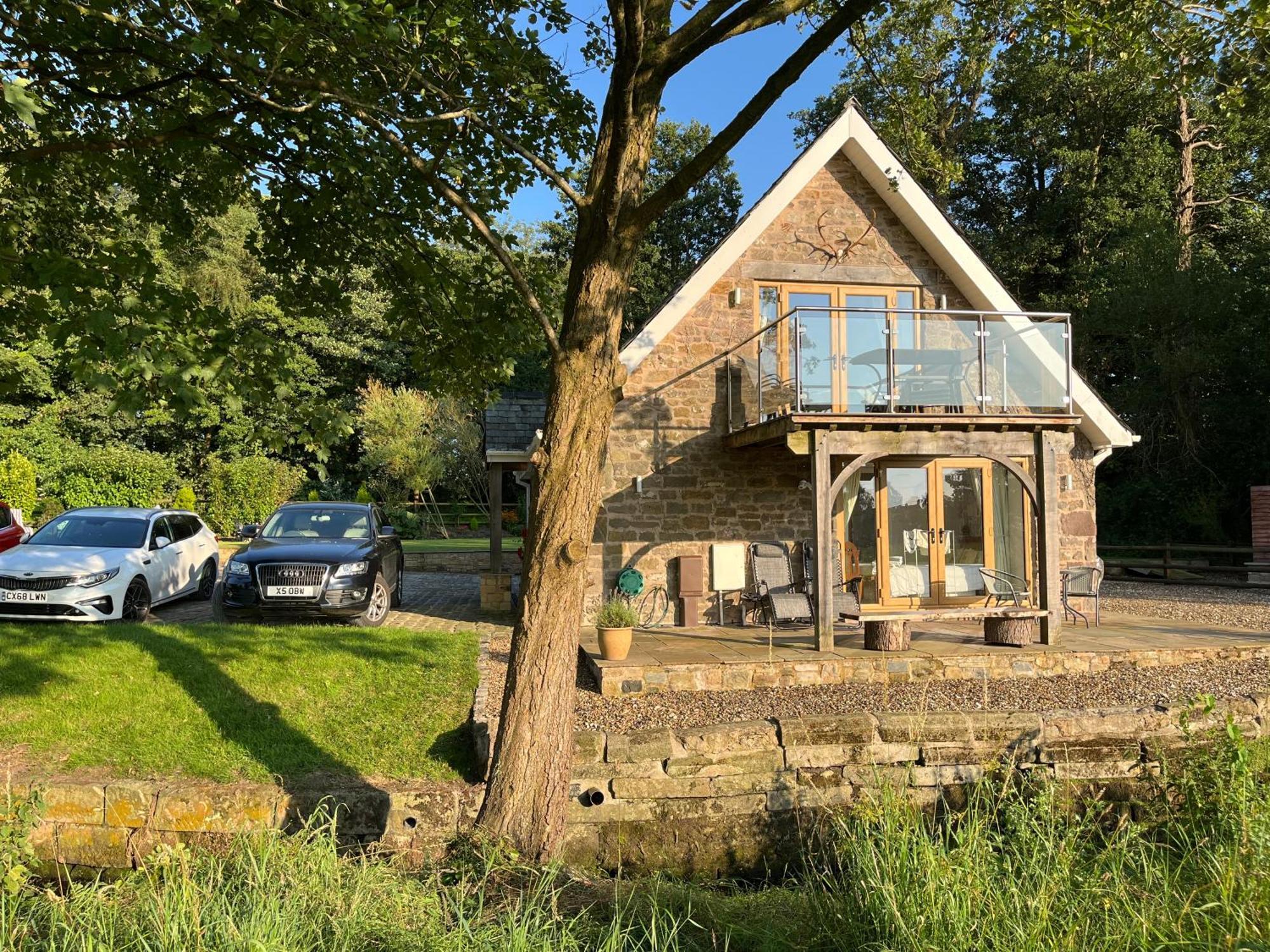 Cosy Alpine Cottage In The Heart Of Lancashire Catterall Exterior foto