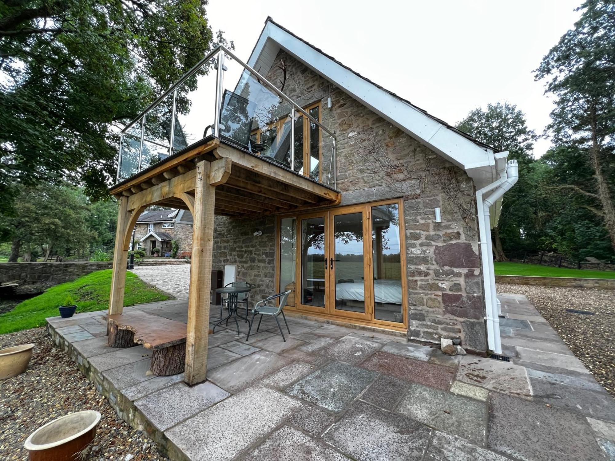 Cosy Alpine Cottage In The Heart Of Lancashire Catterall Exterior foto
